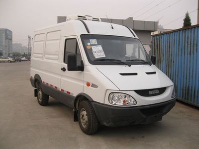 依維柯雙排座面包型疫苗冷藏車 醫(yī)藥冷鏈運輸?shù)膶I(yè)守護者